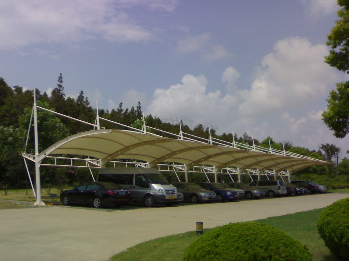 膜結(jié)構(gòu)車(chē)棚--深圳市燁興膜結(jié)構(gòu)工程有限公司 20090423103126881082.jpg