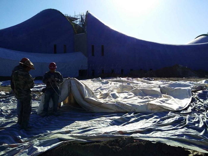 通遼服飾館保溫膜結(jié)構(gòu)工程施工-深圳市燁興膜結(jié)構(gòu)工程有限公司 通遼服飾館保溫膜結(jié)構(gòu)工程施工.jpg