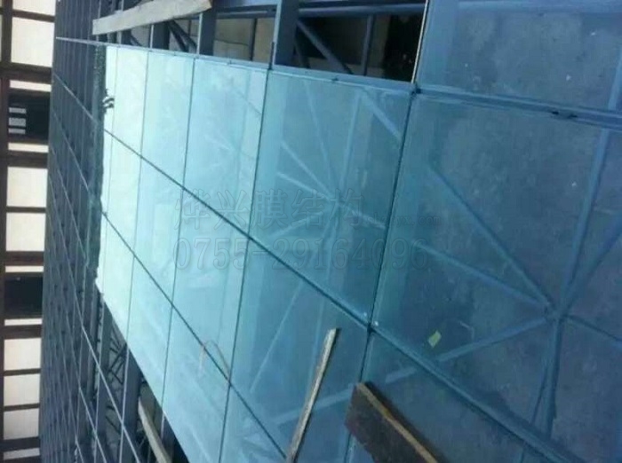 貴州青巖網(wǎng)架幕墻建筑-深圳市燁興膜結(jié)構(gòu)工程有限公司 貴州青巖網(wǎng)架幕墻建筑.jpg