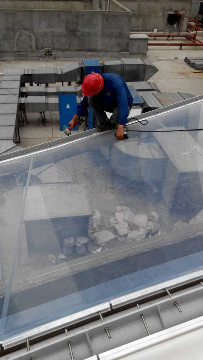 ETFE膜結(jié)構(gòu)-燁興膜結(jié)構(gòu) ETFE膜結(jié)構(gòu)1 (5).jpg