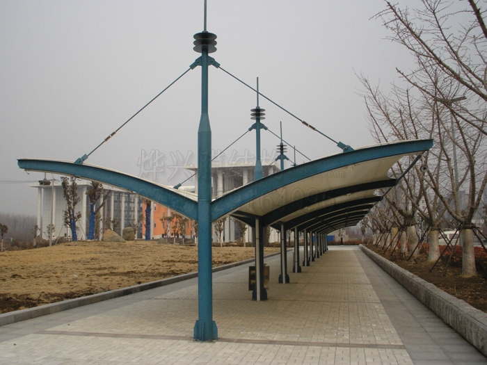 T型鋼膜結(jié)構(gòu)車棚案-燁興膜結(jié)構(gòu) T型鋼膜結(jié)構(gòu)車棚案.jpg